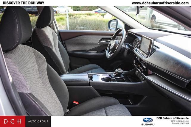 Photo of 2022 Brilliant Silver Metallic Nissan Rogue