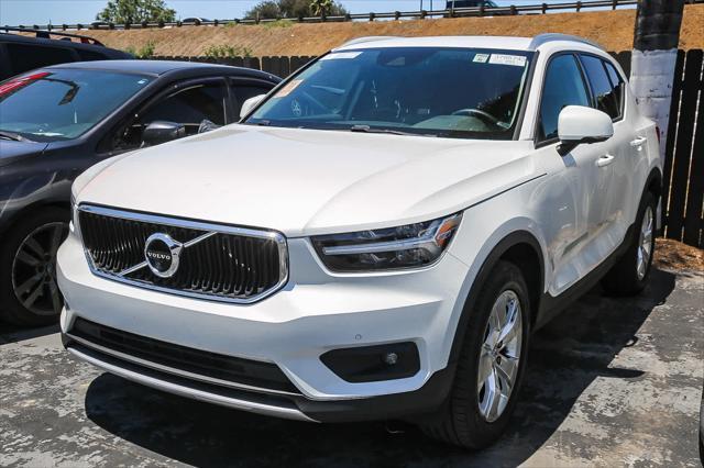 2022 Volvo XC40