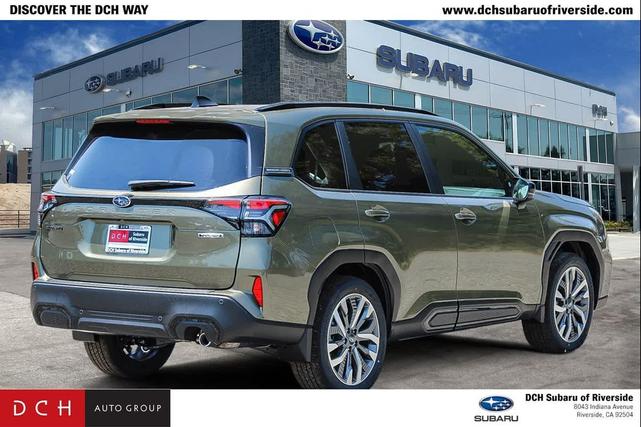 Photo of 2025 Autumn Green Metallic Subaru Forester