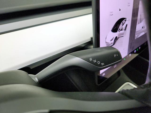 Photo of 2023 White Tesla Model 3