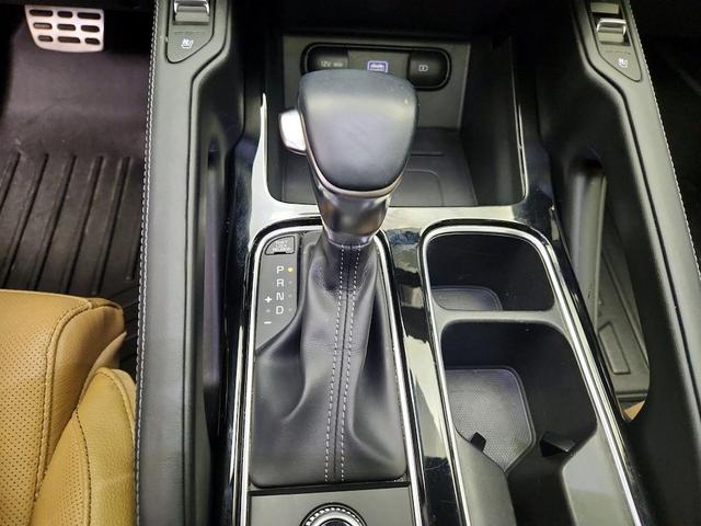 Photo of 2021 White Kia Telluride