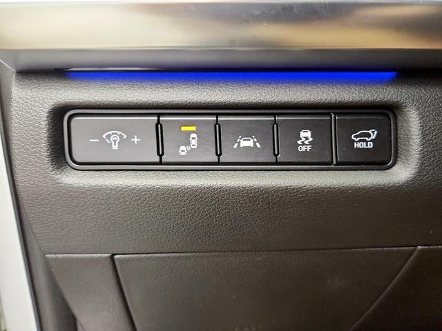 Photo of 2021 White Kia Telluride