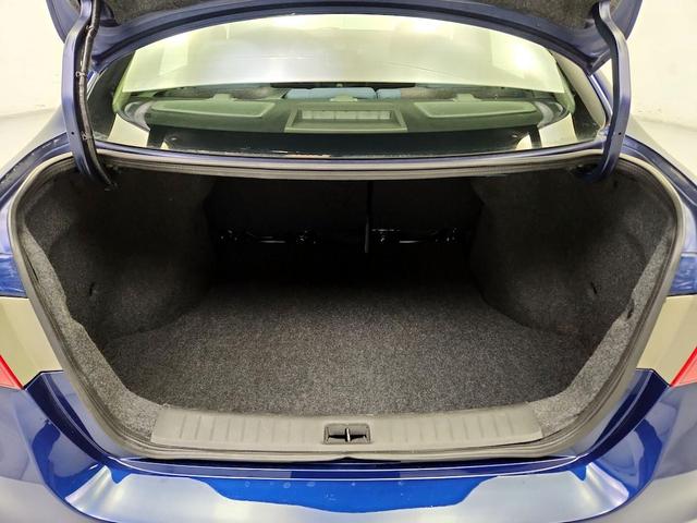 Photo of 2019 Blue Nissan Sentra