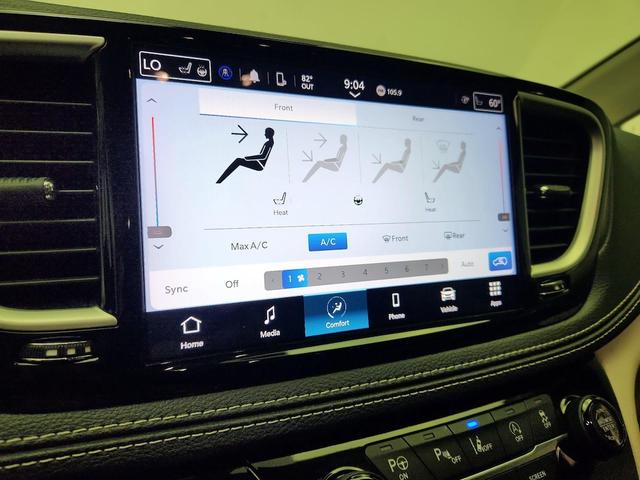 Photo of 2023 Red Chrysler Pacifica