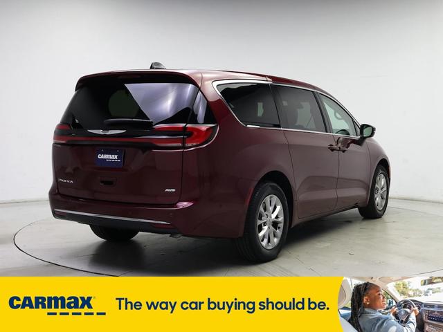 Photo of 2023 Red Chrysler Pacifica