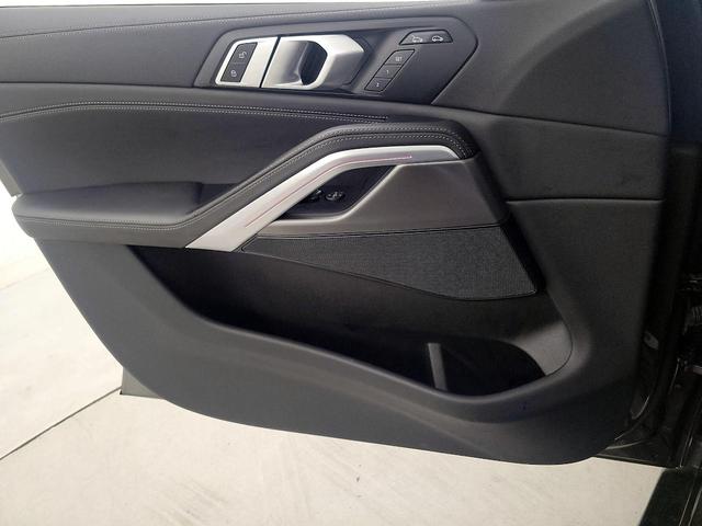 Photo of 2022 Green BMW X6