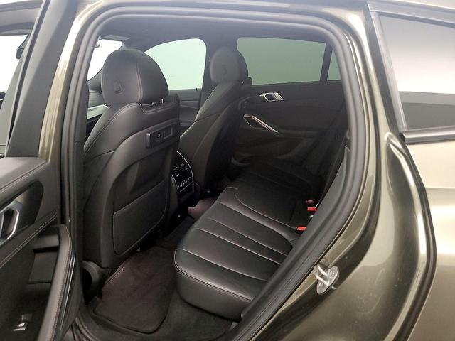 Photo of 2022 Green BMW X6