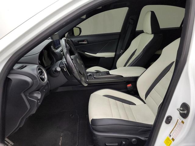 Photo of 2022 White Lexus IS 350