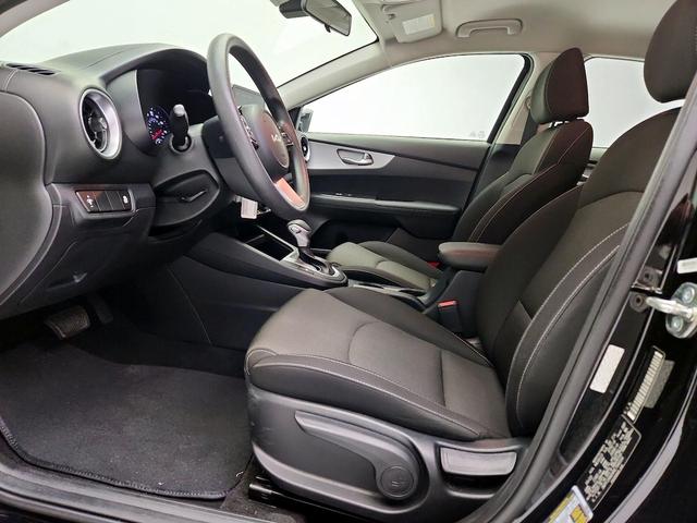 Photo of 2024 Black Kia Forte