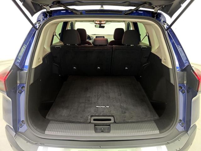 Photo of 2023 Blue Nissan Rogue