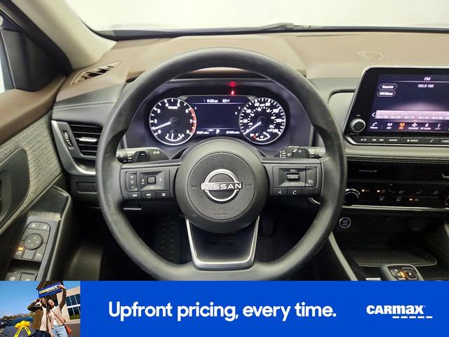 Photo of 2023 Blue Nissan Rogue