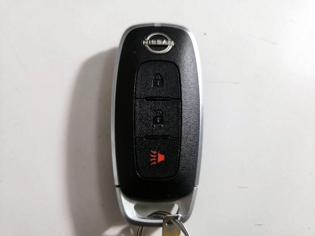 Photo of 2023 Blue Nissan Rogue
