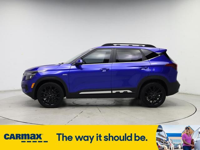 Photo of 2022 Blue Kia Seltos