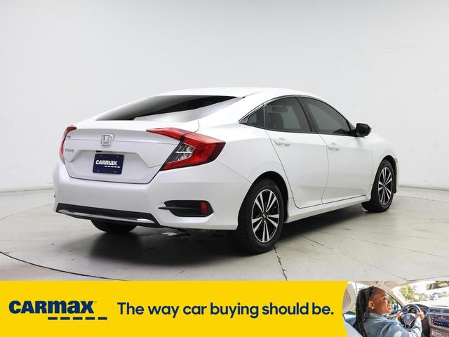 Photo of 2020 White Honda Civic