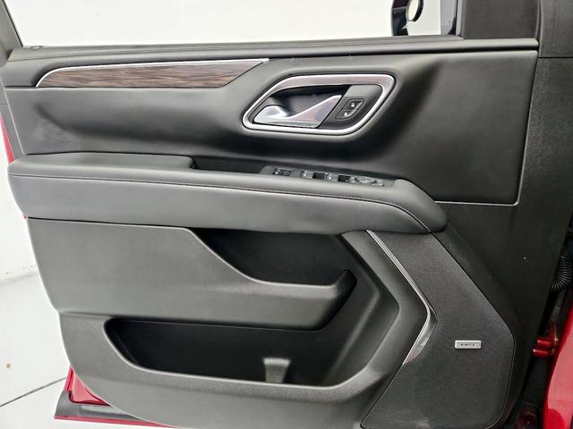 Photo of 2021 Red Chevrolet Suburban