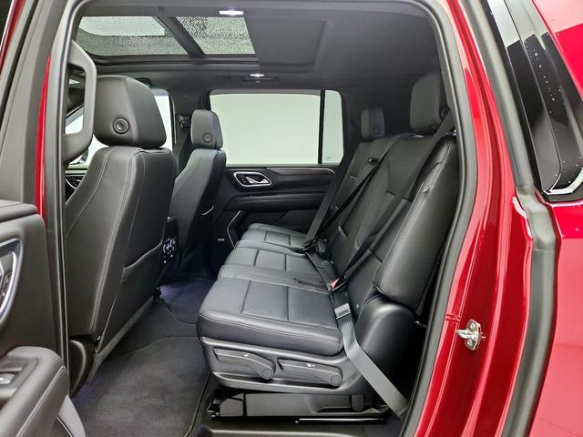 Photo of 2021 Red Chevrolet Suburban