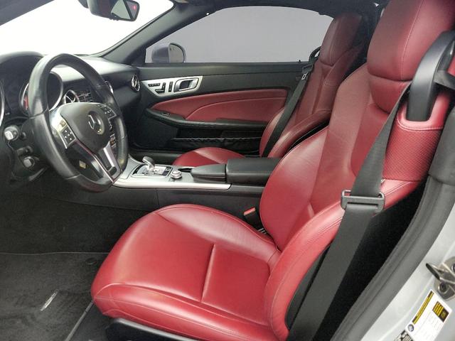 Photo of 2016 Silver Mercedes-Benz SLK-Class