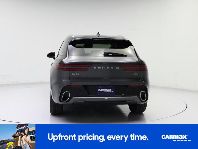 Photo of 2024 Gray Genesis GV70