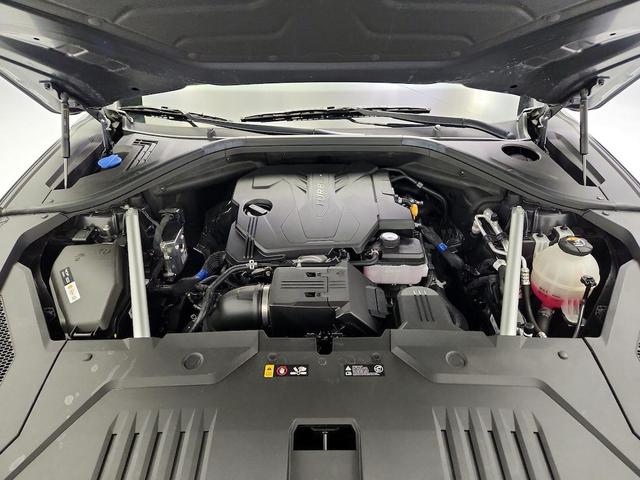 Photo of 2024 Gray Genesis GV70