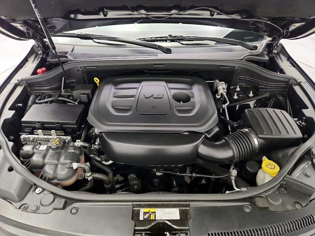 Photo of 2020 Black Jeep Grand Cherokee