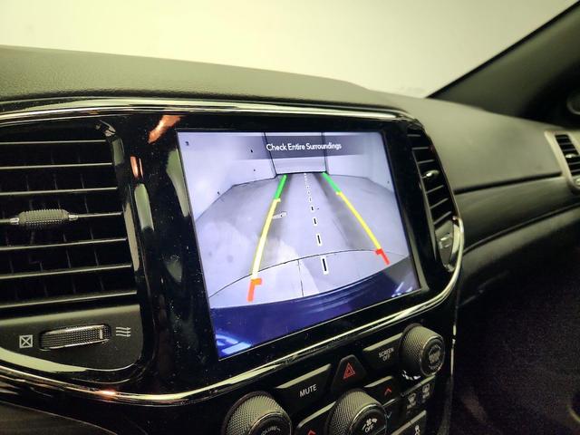 Photo of 2020 Black Jeep Grand Cherokee
