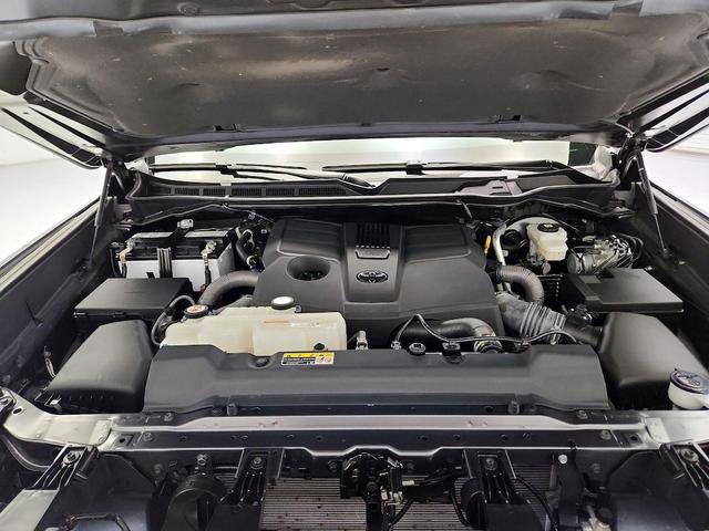 Photo of 2023 Gray Toyota Tundra