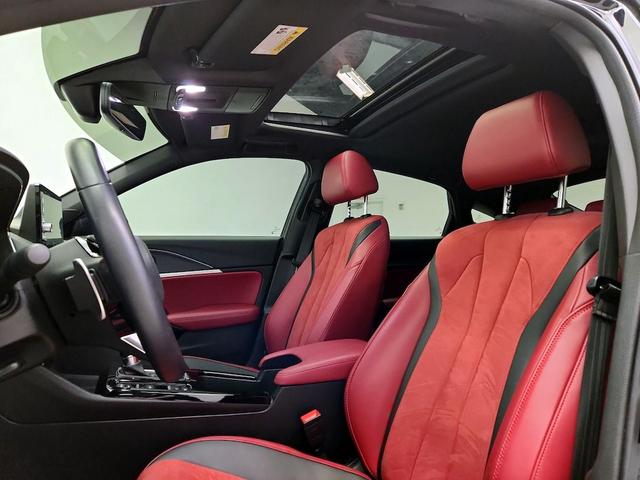 Photo of 2023 Black Acura Integra