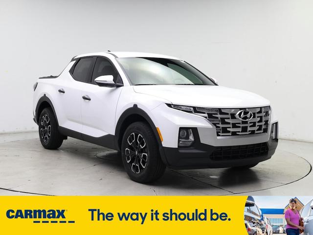 Photo of 2022 White Hyundai SANTA CRUZ