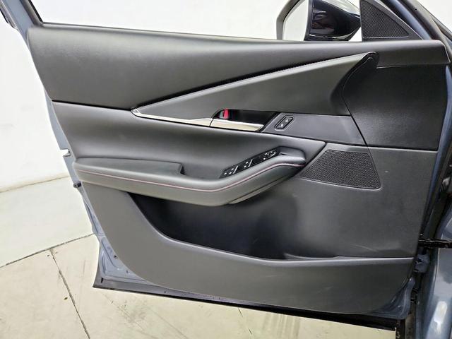 Photo of 2024 Gray Mazda CX-30