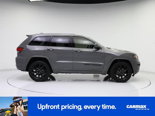 Photo of 2019 Gray Jeep Grand Cherokee