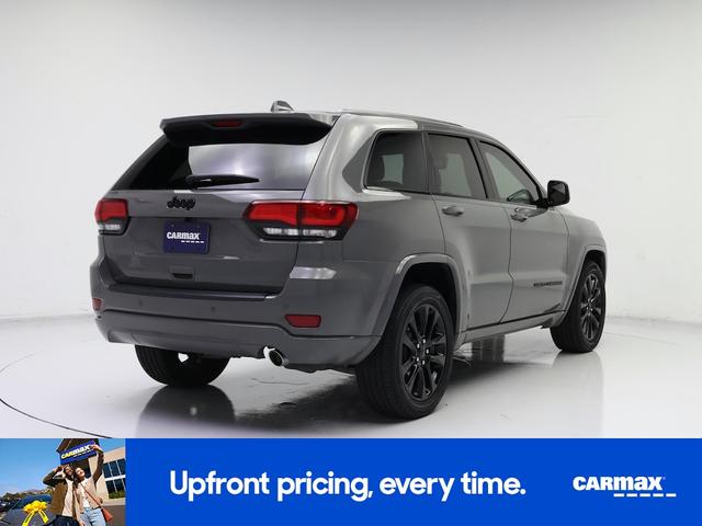 Photo of 2019 Gray Jeep Grand Cherokee