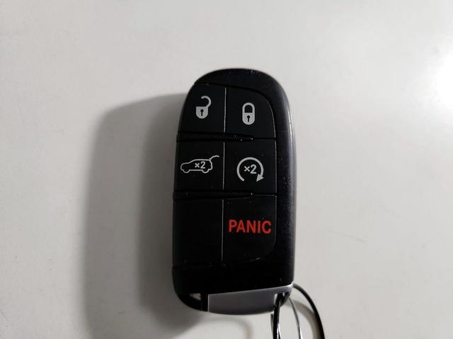 Photo of 2019 Gray Jeep Grand Cherokee