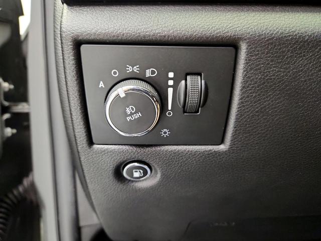 Photo of 2019 Gray Jeep Grand Cherokee