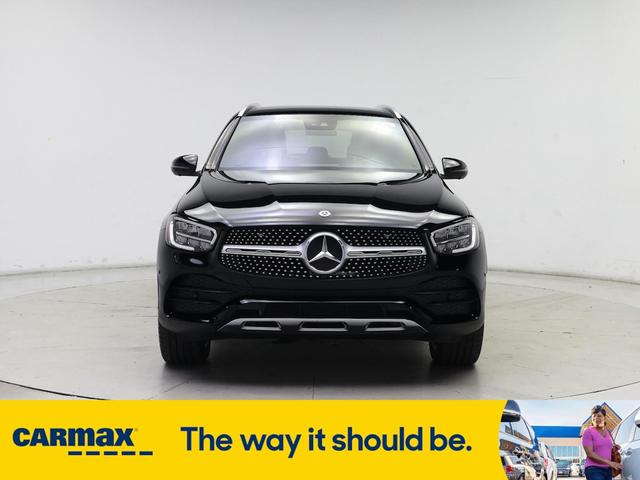 Photo of 2022 Black Mercedes-Benz GLC 300
