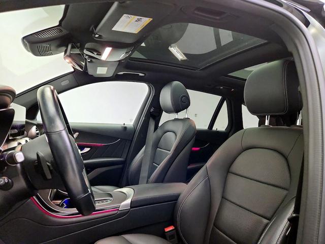 Photo of 2022 Black Mercedes-Benz GLC 300