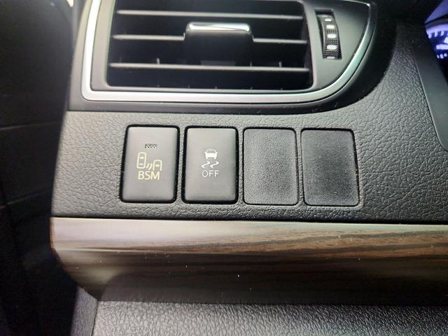 Photo of 2015 Blue Toyota Camry