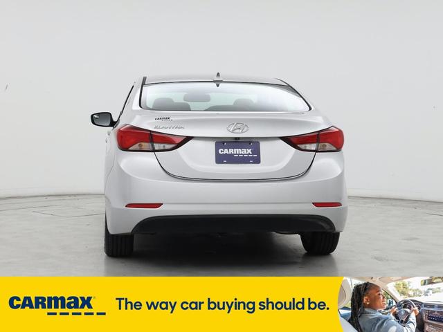 Photo of 2015 Silver Hyundai ELANTRA