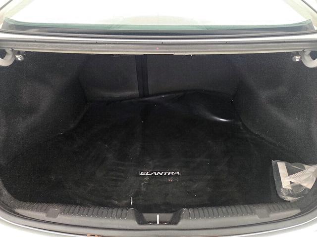Photo of 2015 Silver Hyundai ELANTRA
