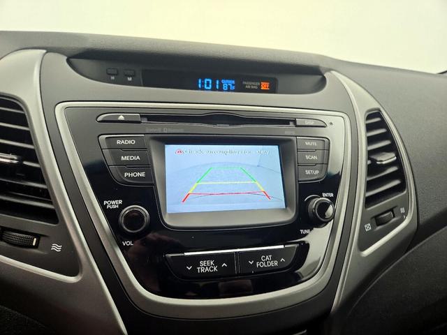 Photo of 2015 Silver Hyundai ELANTRA