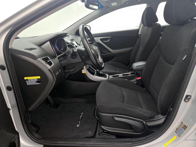 Photo of 2015 Silver Hyundai ELANTRA