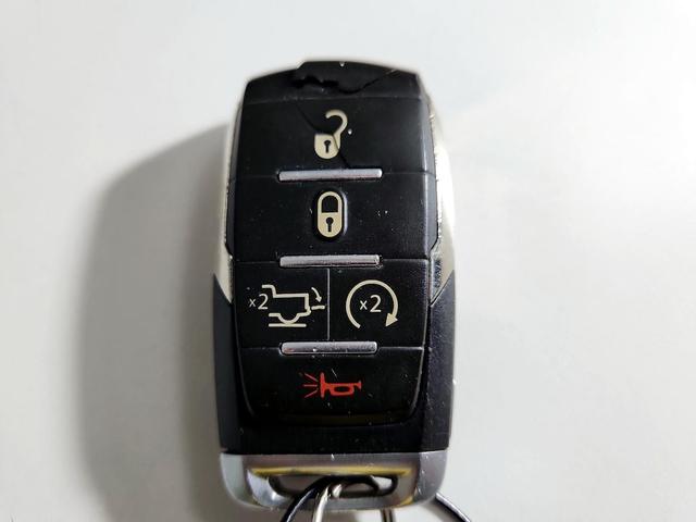 Photo of 2021 Black RAM 1500