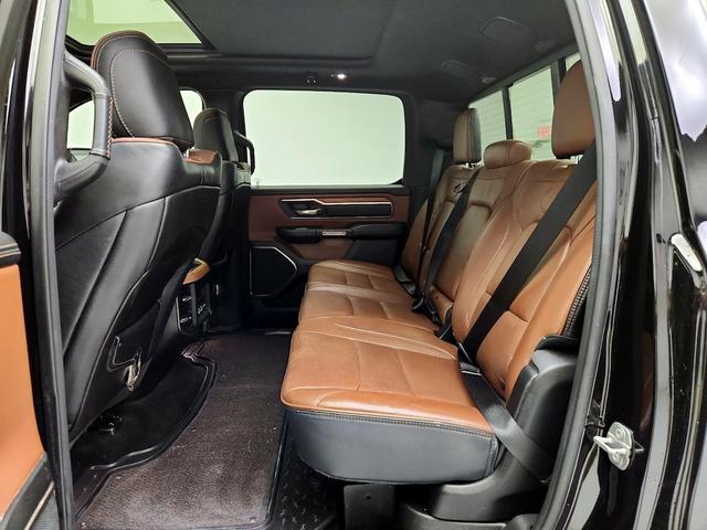 Photo of 2021 Black RAM 1500