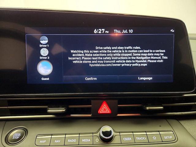 Photo of 2023 Gray Hyundai ELANTRA