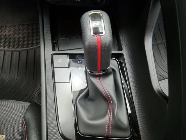 Photo of 2023 Gray Hyundai ELANTRA