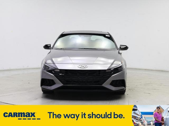 Photo of 2023 Gray Hyundai ELANTRA