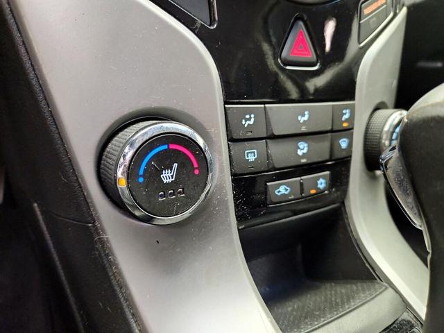 Photo of 2014 Silver Chevrolet Cruze
