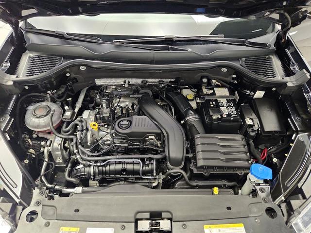 Photo of 2024 Black Volkswagen Taos