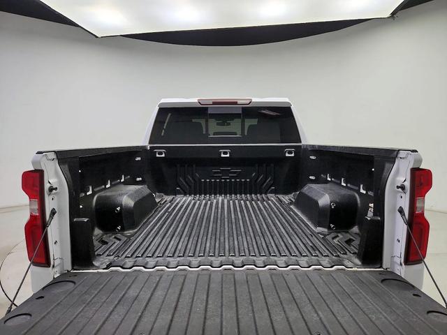 Photo of 2019 White Chevrolet Silverado 1500