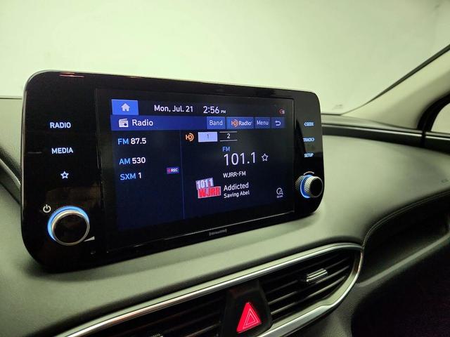 Photo of 2022 Gray Hyundai SANTA FE