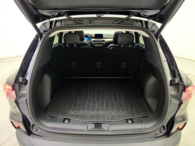 Photo of 2021 Blue Ford Escape